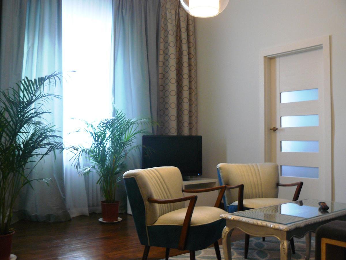 شقة وارسو  في Apartament Chmielna المظهر الخارجي الصورة